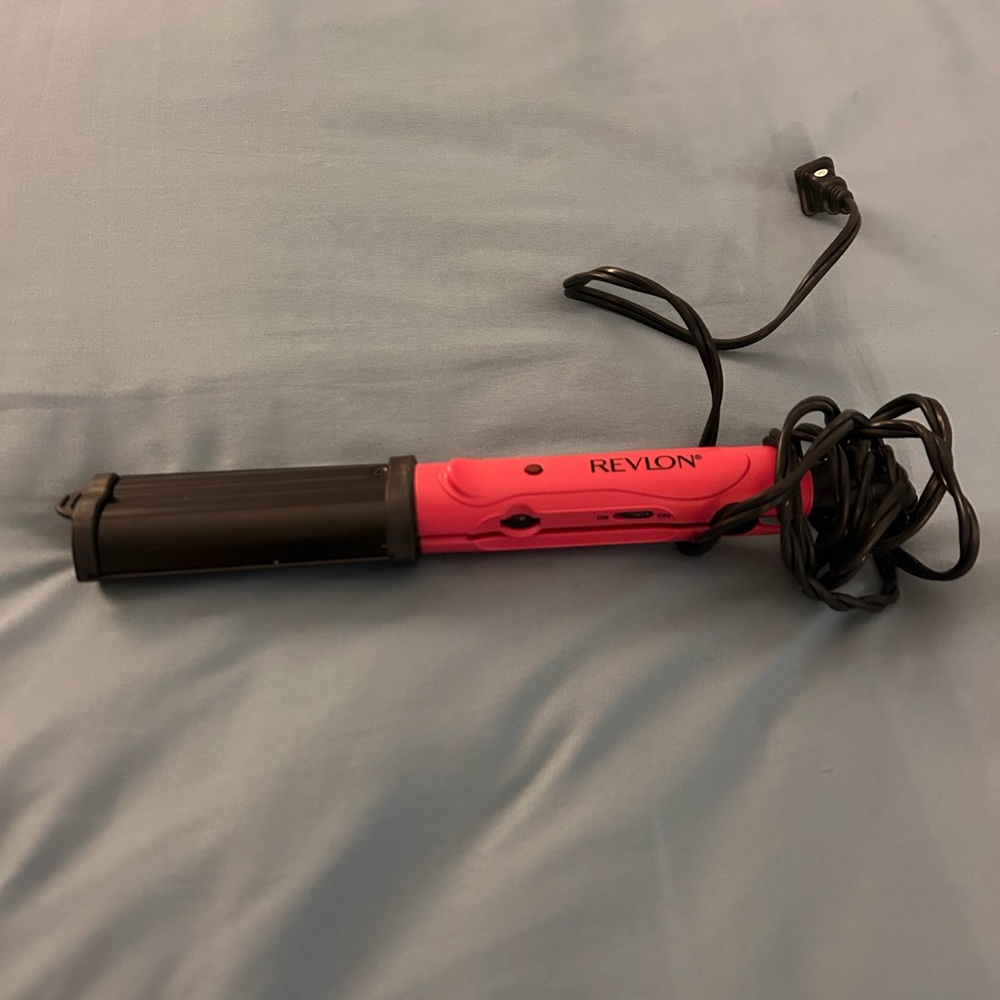 Revlon Tourmaline Ceramic 3/4" Deep Hair Waver Iron, Pink
